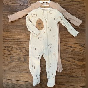 NWT Bon Bebe 2 Pack Waffle Zip Footies